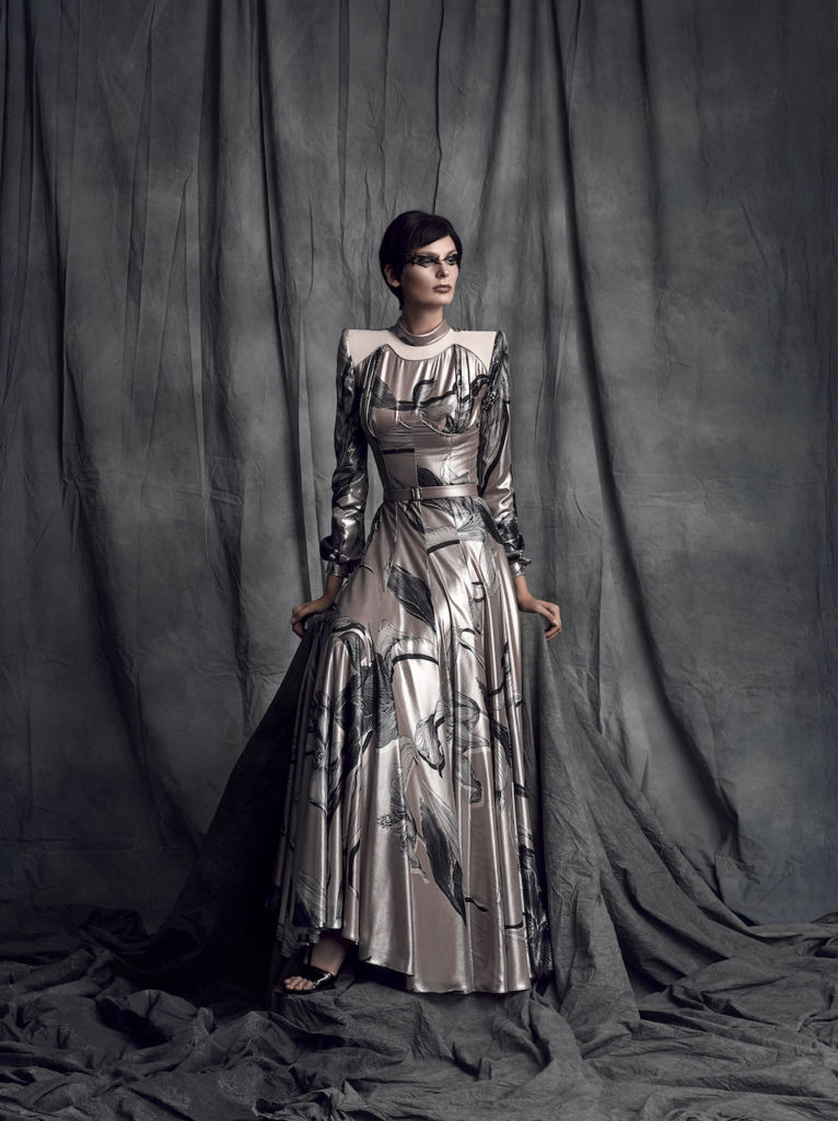 Julien Fournié 品牌是法国高级定制时装的精髓。