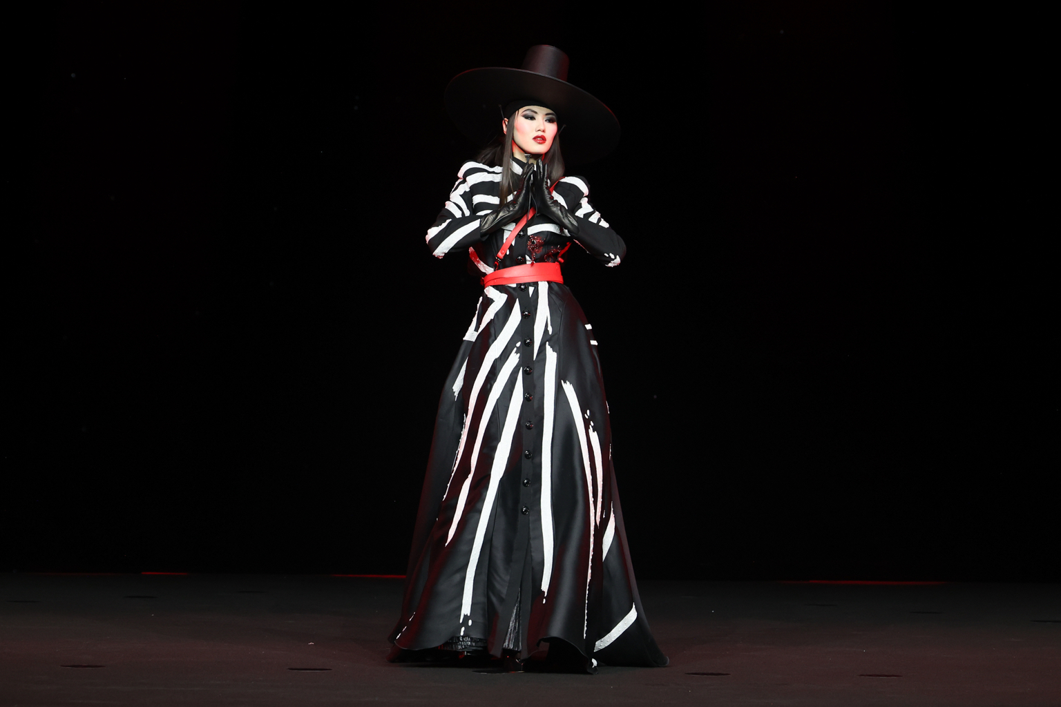 Liu Yu en Julien Fournié Haute Couture haute couture