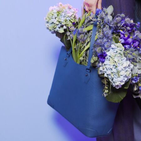 Saturne tote bag in azure leather, Julien Fournié