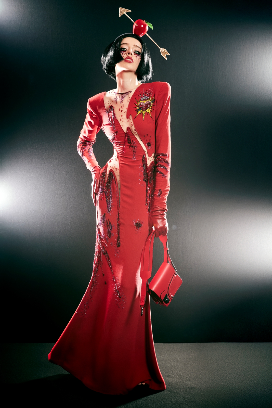 Halloween and Julien Fournié: When the Strange Imaginary Inspires Haute Couture yang zi