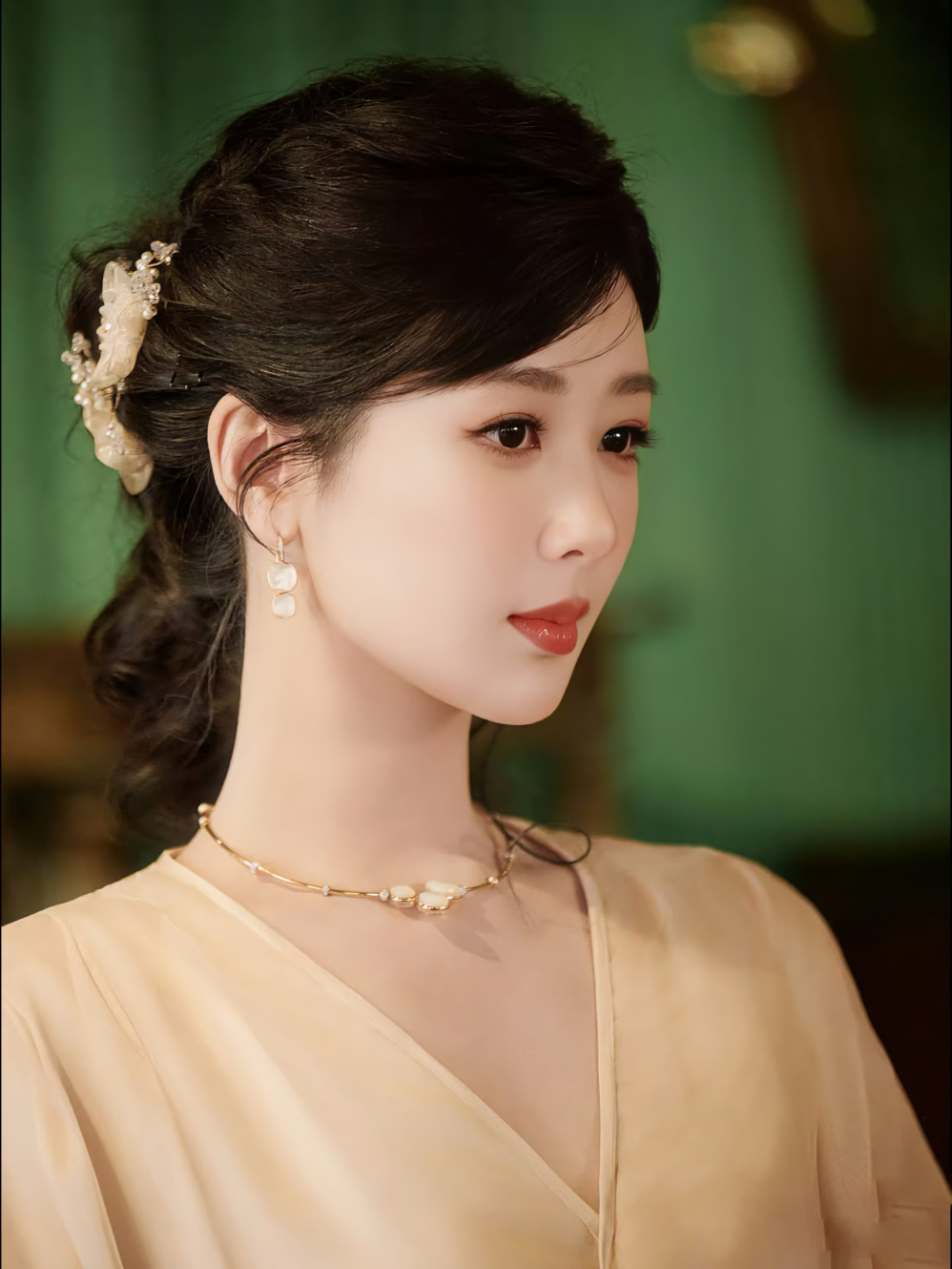 Yang Zi (杨紫) in Julien Fournié Haute Couture Yang Zi