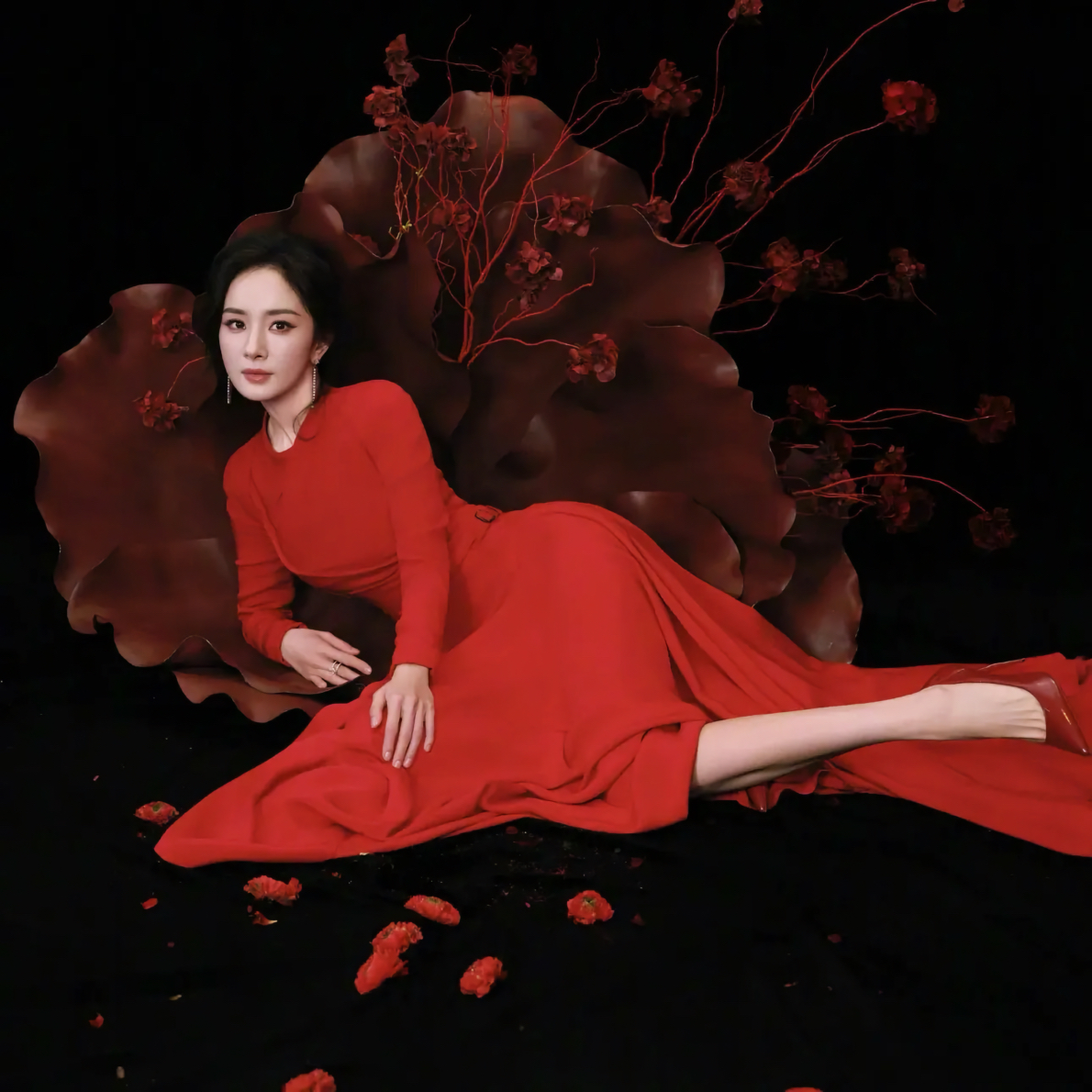 Yang Mi (杨幂) in Julien Fournié Haute Couture Yang Mi (杨幂) in Julien Fournié Haute Couture