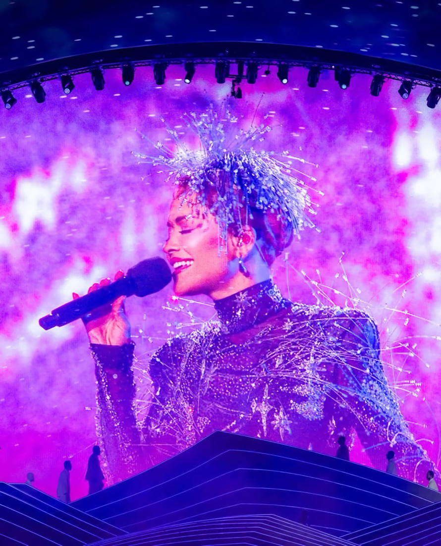 Rita Ora in Julien Fournié