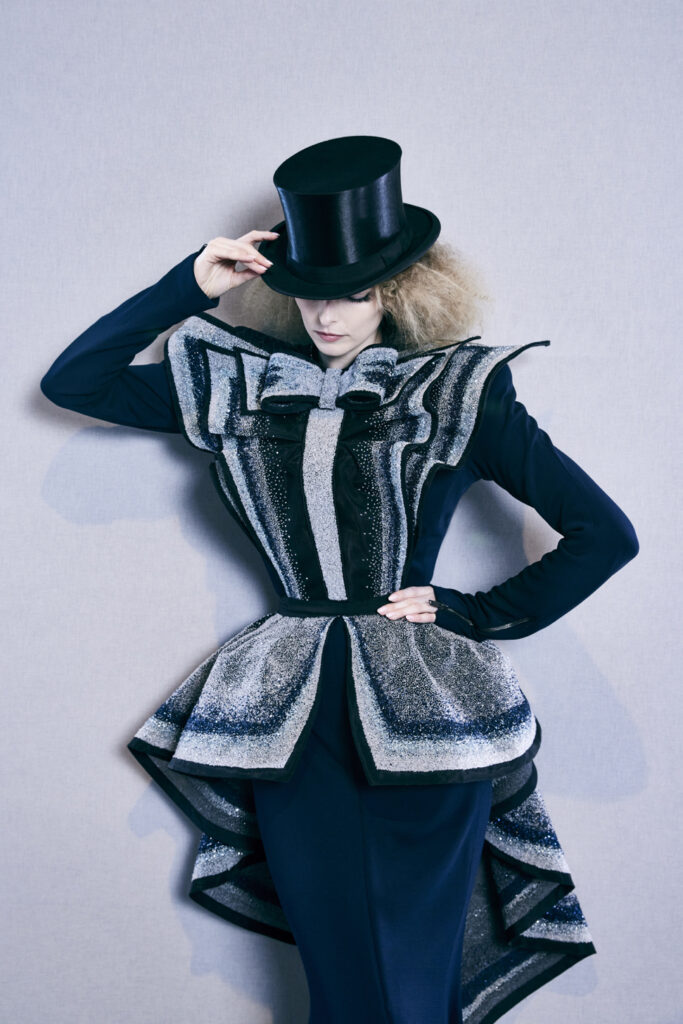 smoking haute couture Veste du soir de la collection haute couture First Misfits, Julien Fournié