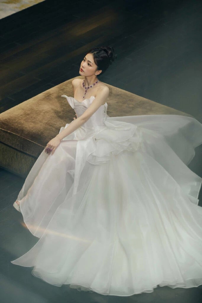 Bailu-in-Julien-Fournie-Haute-Couture-683x1024-1 Bailu