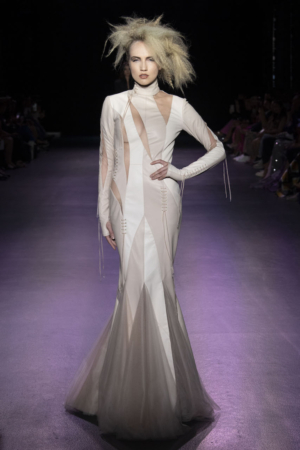 COLLECTION HAUTE COUTURE PREMIÈRES CRÉATURES LOOK 1 haute couture automne hiver 2022