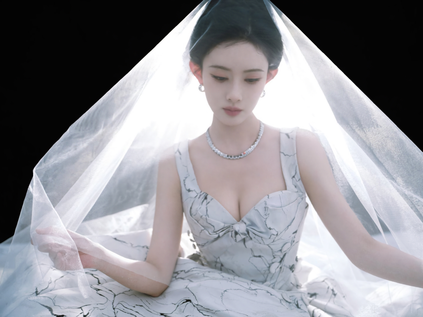 Meng Ziyi (孟子义) En Julien Fournié Haute Couture meng ziyi